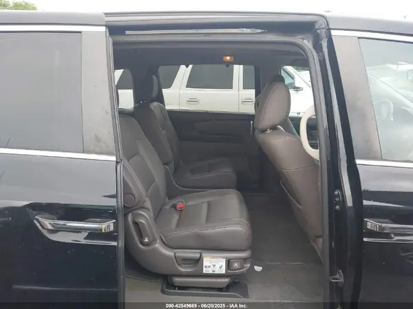 5FNRL5H62GB152667 2016 HONDA ODYSSEY - Image 8