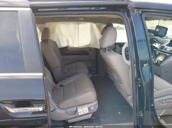 5FNRL5H62HB004746 2017 HONDA ODYSSEY - Image 8