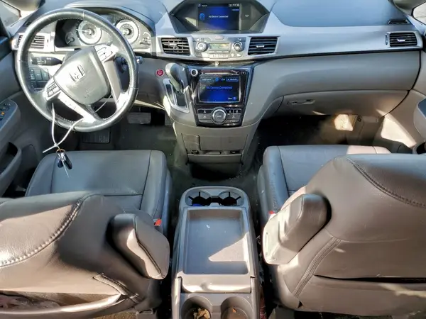 5FNRL5H62HB008991 2017 HONDA ODYSSEY - Image 8