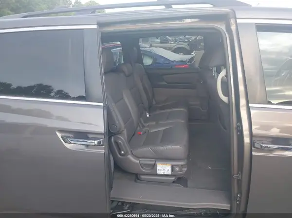 5FNRL5H62HB012491 2017 HONDA ODYSSEY - Image 8