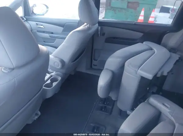 5FNRL5H62HB018422 2017 HONDA ODYSSEY - Image 8
