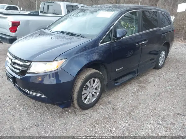 5FNRL5H62HB020798 2017 HONDA ODYSSEY - Image 2