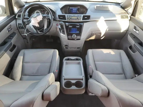 5FNRL5H62HB022597 2017 HONDA ODYSSEY - Image 8