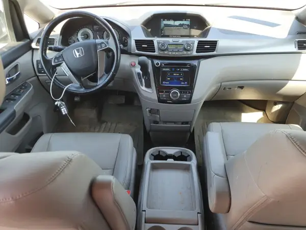 5FNRL5H62HB022681 2017 HONDA ODYSSEY - Image 8