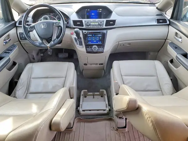 5FNRL5H62HB024415 2017 HONDA ODYSSEY - Image 8