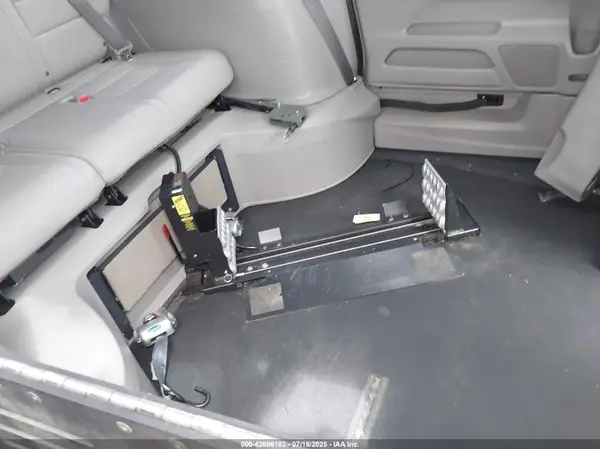 5FNRL5H62HB026794 2017 HONDA ODYSSEY - Image 8