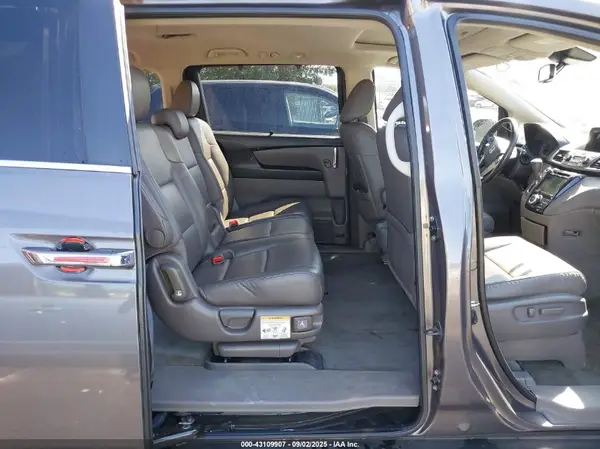 5FNRL5H63GB060564 2016 HONDA ODYSSEY - Image 8