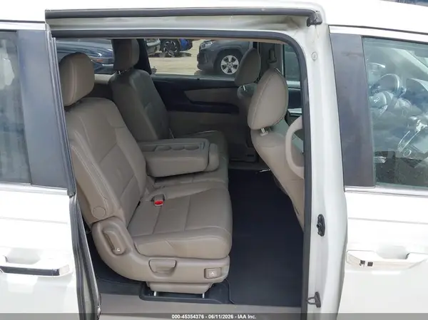 5FNRL5H63GB113733 2016 HONDA ODYSSEY - Image 8