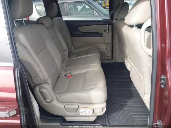 5FNRL5H63GB136106 2016 HONDA ODYSSEY - Image 8