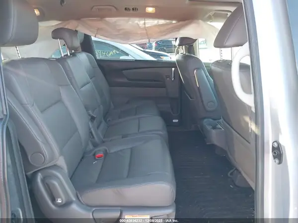 5FNRL5H63GB139488 2016 HONDA ODYSSEY - Image 8