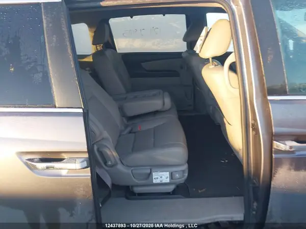 5FNRL5H63GB511329 2016 HONDA ODYSSEY - Image 8