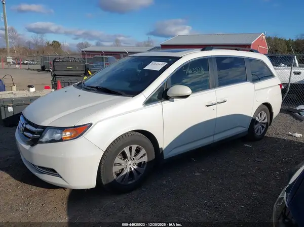 5FNRL5H63HB001581 2017 HONDA ODYSSEY - Image 2