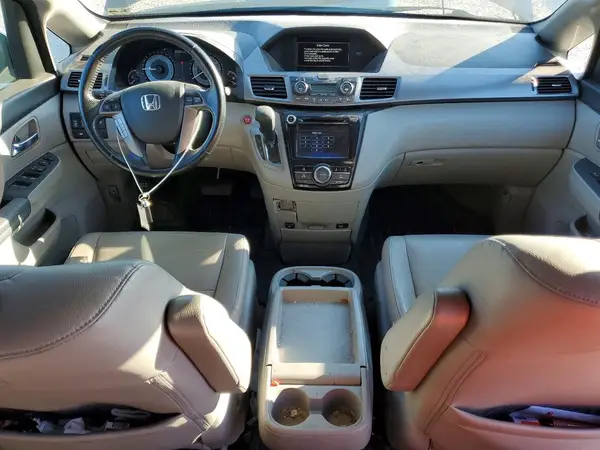 5FNRL5H63HB003170 2017 HONDA ODYSSEY - Image 8