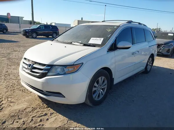 5FNRL5H63HB004268 2017 HONDA ODYSSEY - Image 2