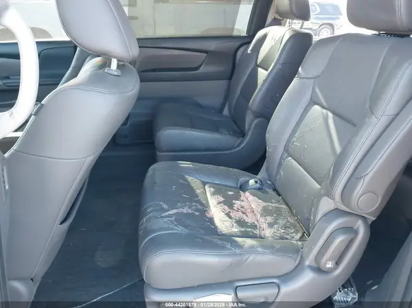 5FNRL5H63HB004268 2017 HONDA ODYSSEY - Image 8