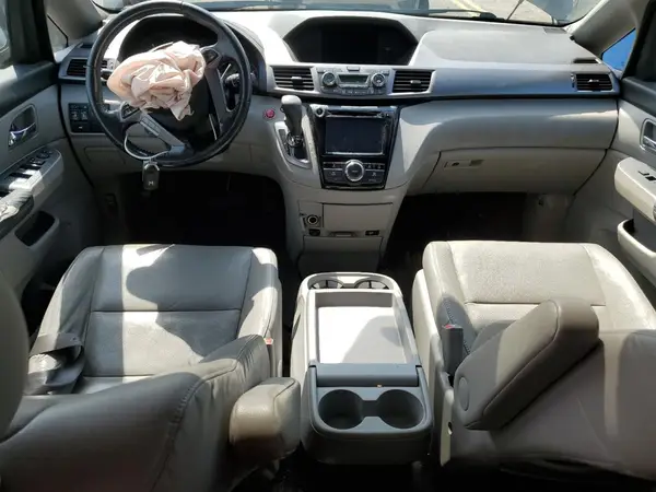 5FNRL5H63HB008563 2017 HONDA ODYSSEY - Image 8
