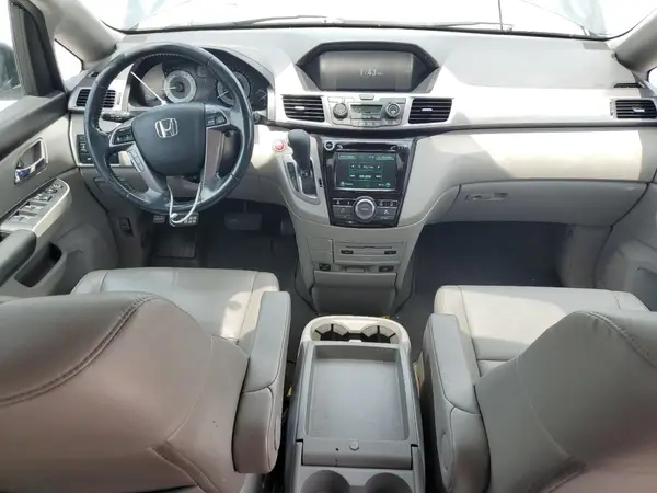 5FNRL5H63HB009955 2017 HONDA ODYSSEY - Image 8