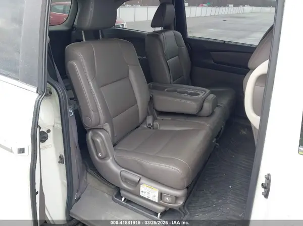 5FNRL5H64GB012832 2016 HONDA ODYSSEY - Image 8