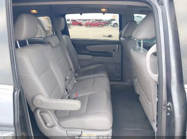 5FNRL5H64GB063943 2016 HONDA ODYSSEY - Image 8