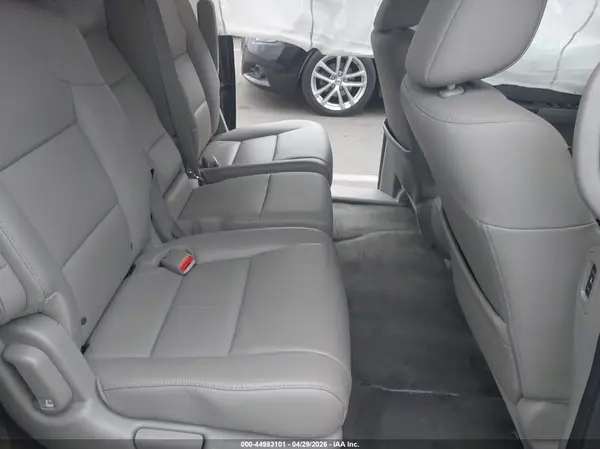 5FNRL5H64GB069421 2016 HONDA ODYSSEY - Image 8