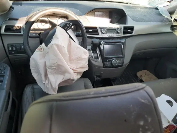 5FNRL5H64GB073694 2016 HONDA ODYSSEY - Image 8