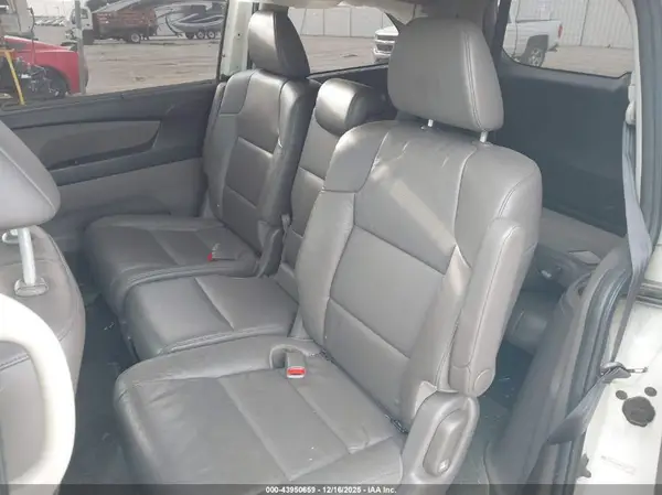 5FNRL5H64GB075185 2016 HONDA ODYSSEY - Image 8