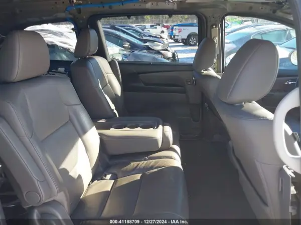 5FNRL5H64GB085876 2016 HONDA ODYSSEY - Image 8