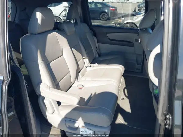 5FNRL5H64GB114938 2016 HONDA ODYSSEY - Image 8