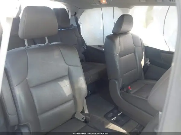 5FNRL5H64GB119878 2016 HONDA ODYSSEY - Image 8