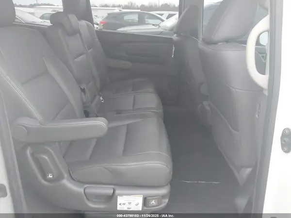 5FNRL5H64GB133537 2016 HONDA ODYSSEY - Image 8