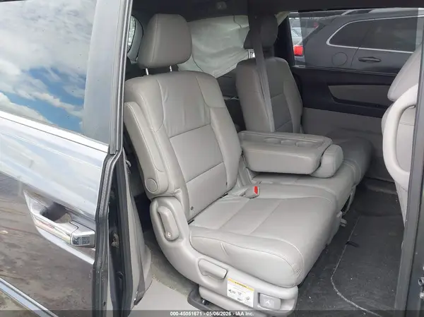 5FNRL5H64GB135059 2016 HONDA ODYSSEY - Image 8