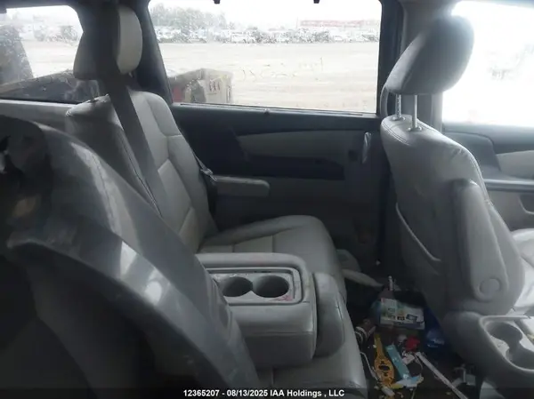 5FNRL5H64GB509556 2016 HONDA ODYSSEY - Image 8