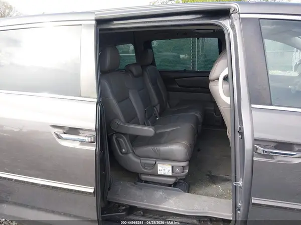 5FNRL5H64HB007308 2017 HONDA ODYSSEY - Image 8
