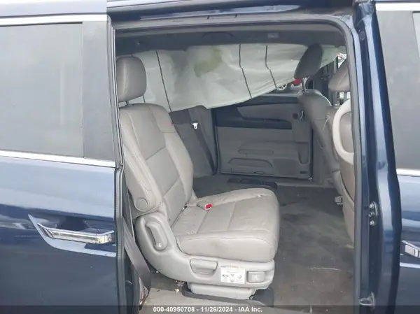 5FNRL5H64HB015716 2017 HONDA ODYSSEY - Image 8