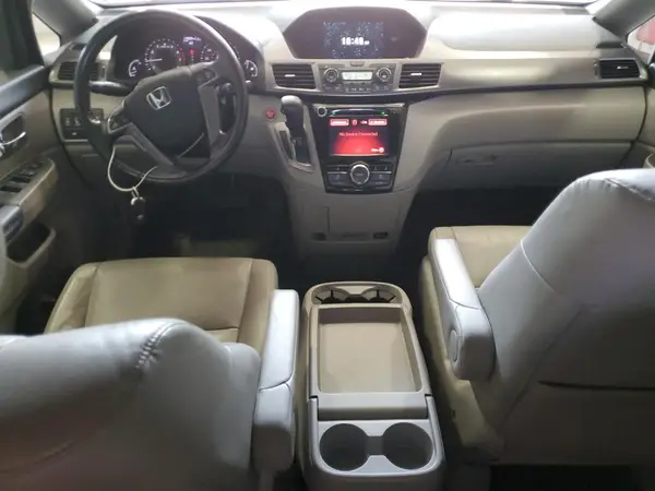 5FNRL5H64HB016770 2017 HONDA ODYSSEY - Image 8