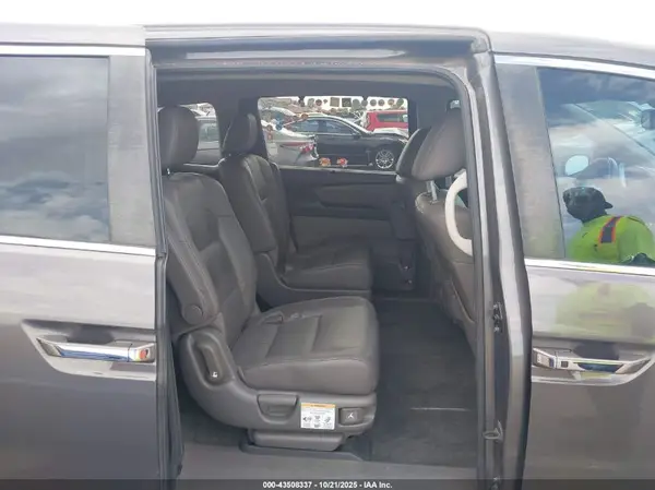 5FNRL5H65GB004853 2016 HONDA ODYSSEY - Image 8