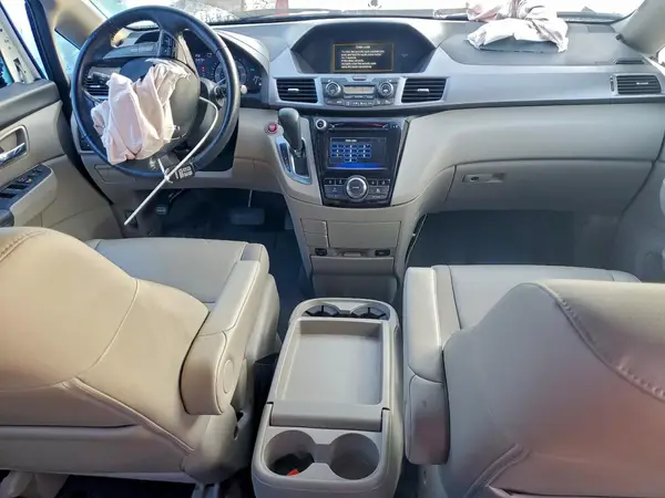 5FNRL5H65GB005842 2016 HONDA ODYSSEY - Image 8