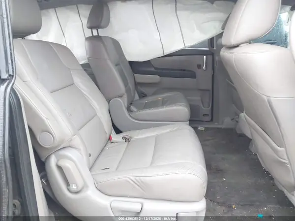 5FNRL5H65GB021541 2016 HONDA ODYSSEY - Image 8