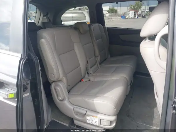 5FNRL5H65GB091010 2016 HONDA ODYSSEY - Image 8