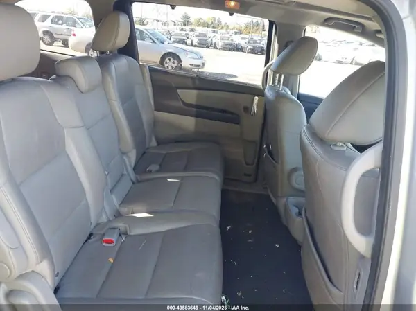 5FNRL5H65GB091878 2016 HONDA ODYSSEY - Image 8