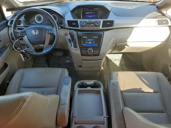 5FNRL5H65GB113748 2016 HONDA ODYSSEY - Image 8