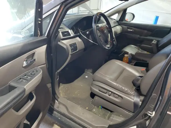 5FNRL5H65GB130095 2016 HONDA ODYSSEY - Image 8