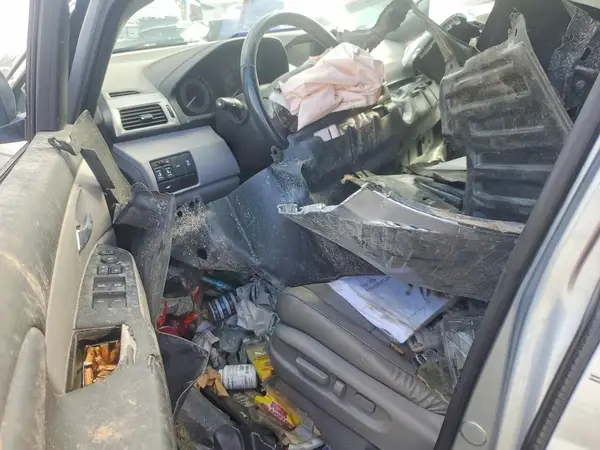 5FNRL5H65GB130680 2016 HONDA ODYSSEY - Image 8