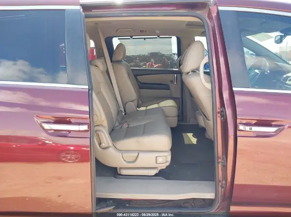 5FNRL5H65GB138214 2016 HONDA ODYSSEY - Image 8