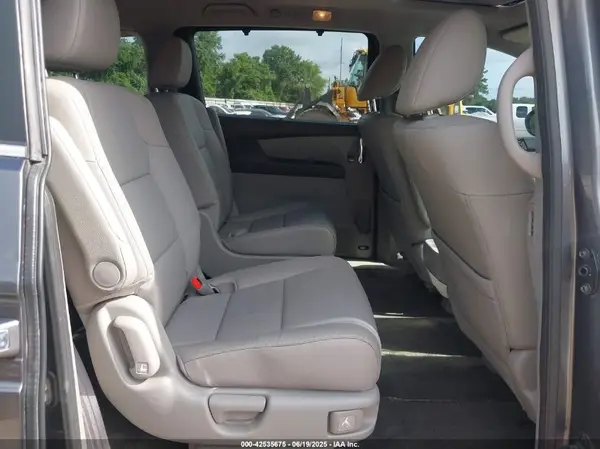 5FNRL5H65GB145020 2016 HONDA ODYSSEY - Image 8