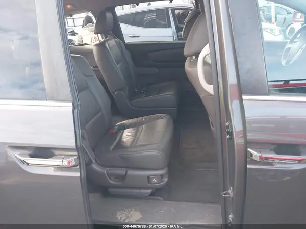 5FNRL5H65GB161010 2016 HONDA ODYSSEY - Image 8