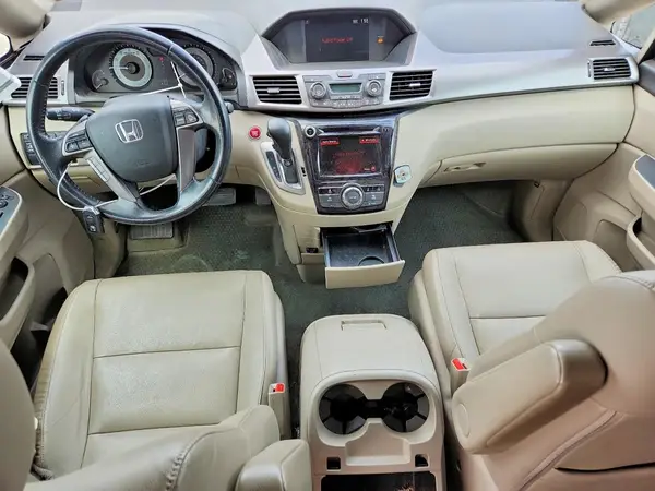 5FNRL5H65HB001730 2017 HONDA ODYSSEY - Image 8