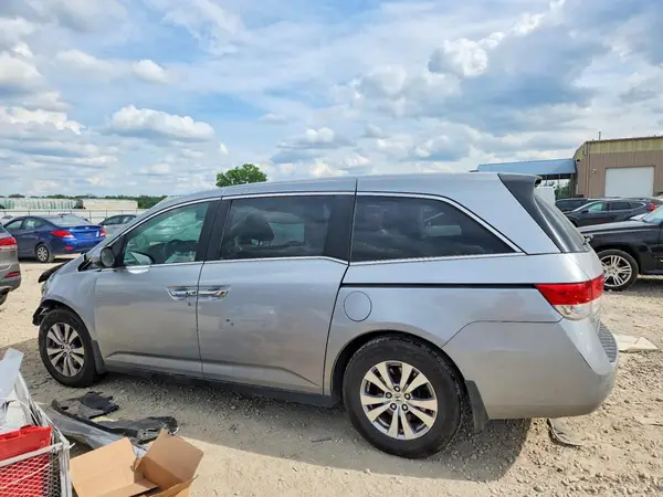 5FNRL5H65HB004238 2017 HONDA ODYSSEY - Image 2