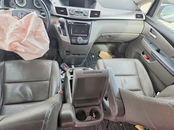 5FNRL5H65HB004238 2017 HONDA ODYSSEY - Image 8