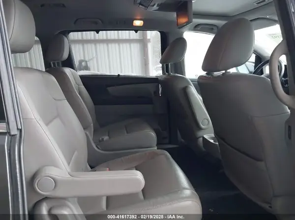 5FNRL5H65HB007818 2017 HONDA ODYSSEY - Image 8